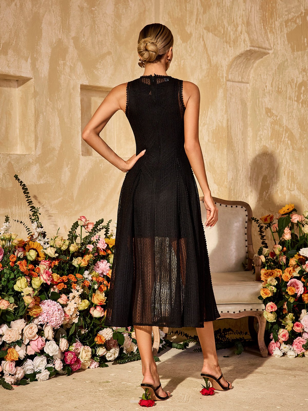 Zalvryn Sleeveless Knitted Midi Dress In Black