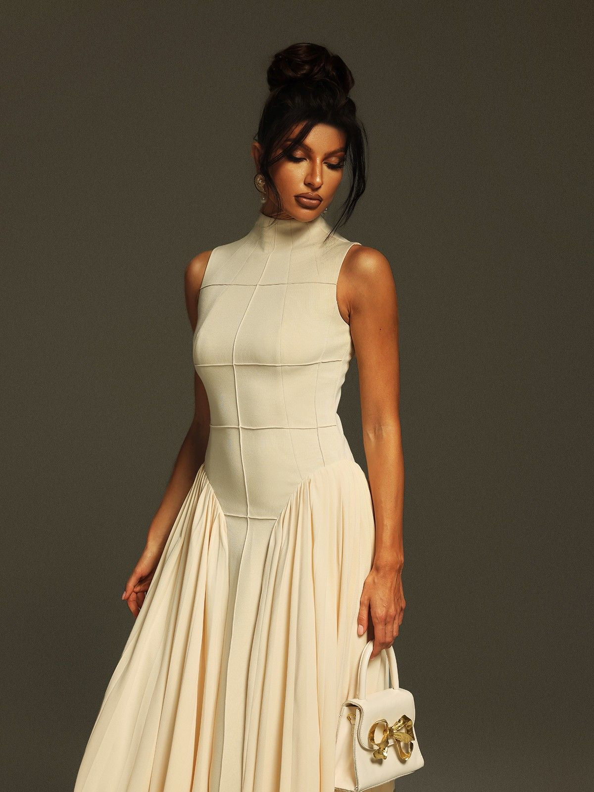 Thota Sleeveless Ruched Midi Dress